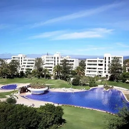 T2+1 - Sousa - With The Pool @ Algarve *